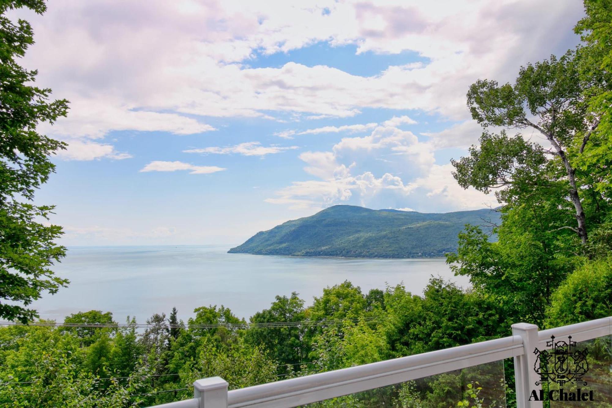 Villa Aelpha-M - Magnifique Vue Sur Le Fleuve Baie-Saint-Paul Exterior foto